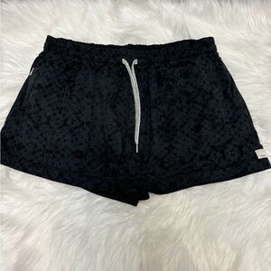 | Vuori | shorts. Size L.